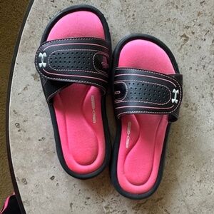 Under Armour womens slides 4Y fits US 6.5
